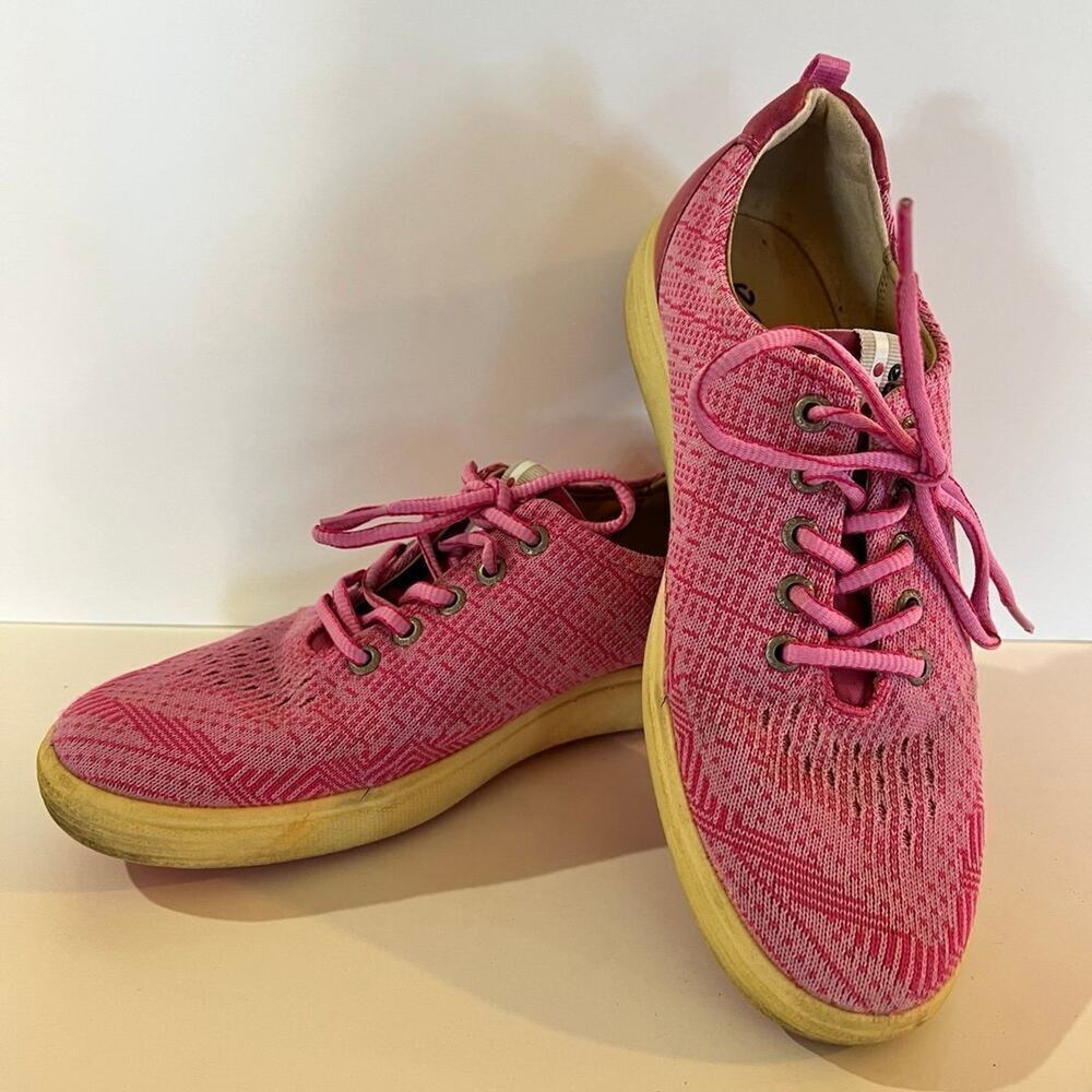 ECCO E-OTS spikeless golf shoes EXTRA WIDE size 39/40 ( 8-8.5) US